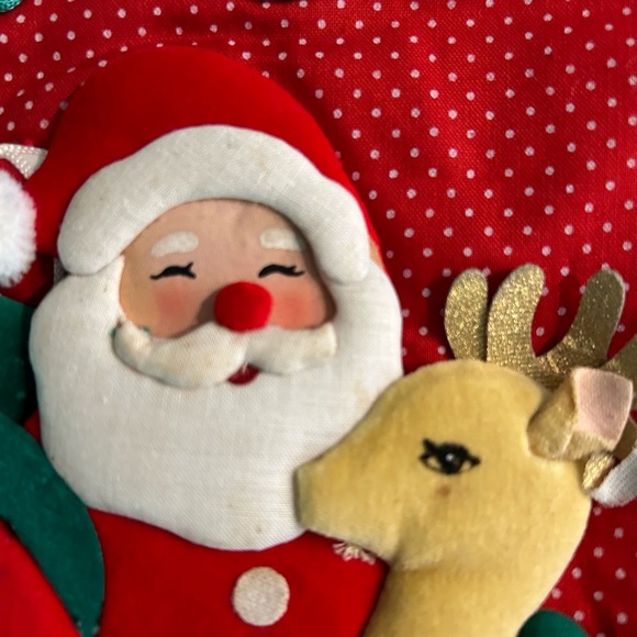 3-Vintage 3D Festive Christmas Stockings. - Picture 10 of 16